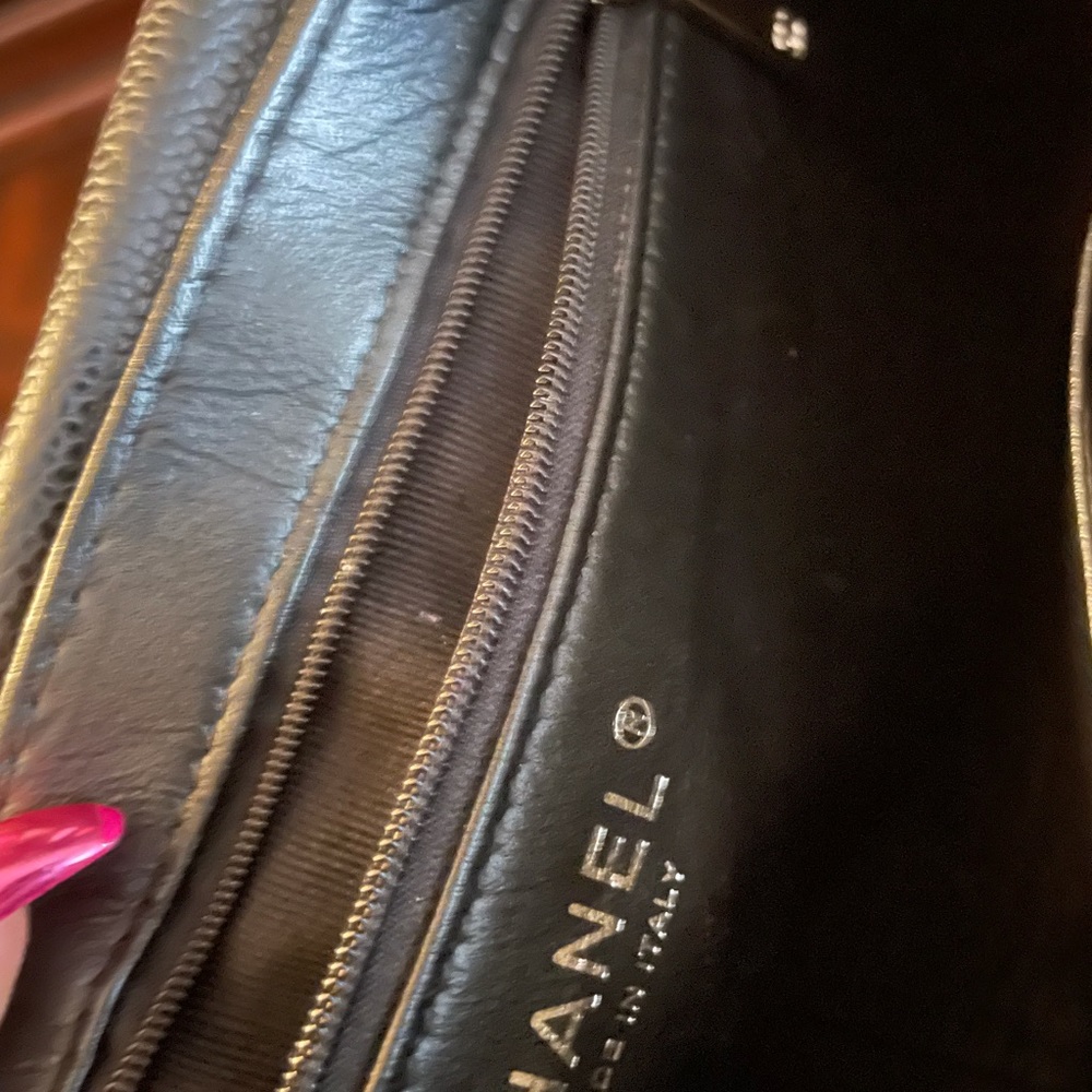 CHANEL - Picture 4 of 7